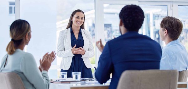 Comment gérer la diversité générationnelle dans une agence de design multiculturelle?